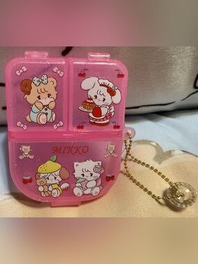 🆕 Mikko Illustrations Pink Pill Case